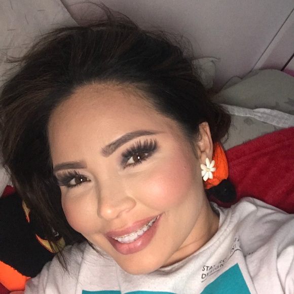 Meet your Posher, Cheryl - Picture 1 of 1